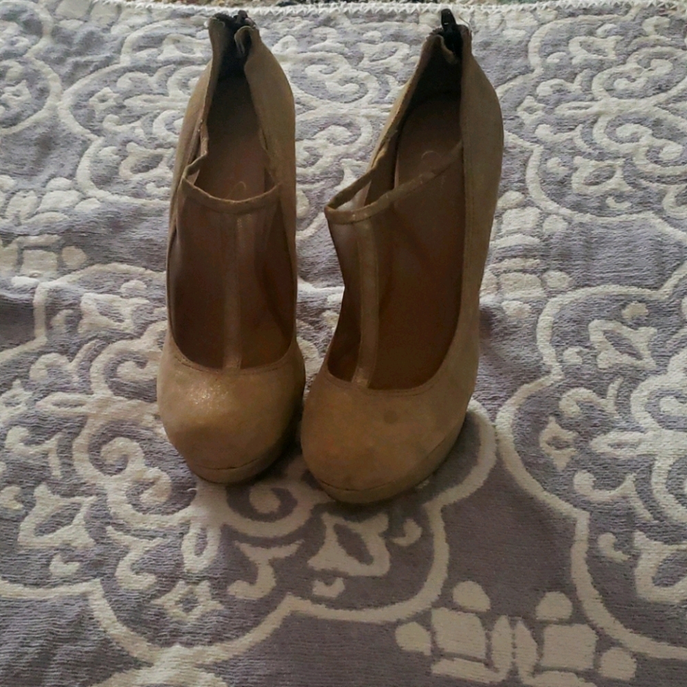 Shoe's
